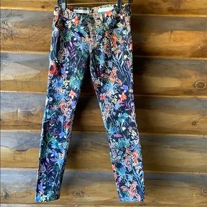 Anthro Pilcro floral jeans